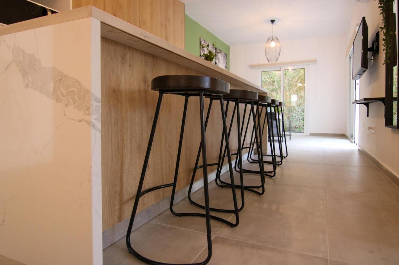 パ フォスPhaedrus Living: Seaside Modern Flat Limnaria 123アパートメント エクステリア 写真
