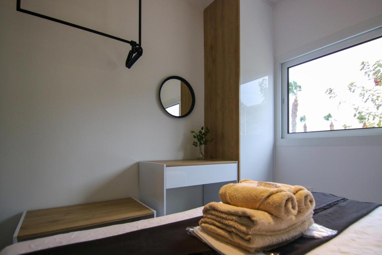 パ フォスPhaedrus Living: Seaside Modern Flat Limnaria 123アパートメント エクステリア 写真