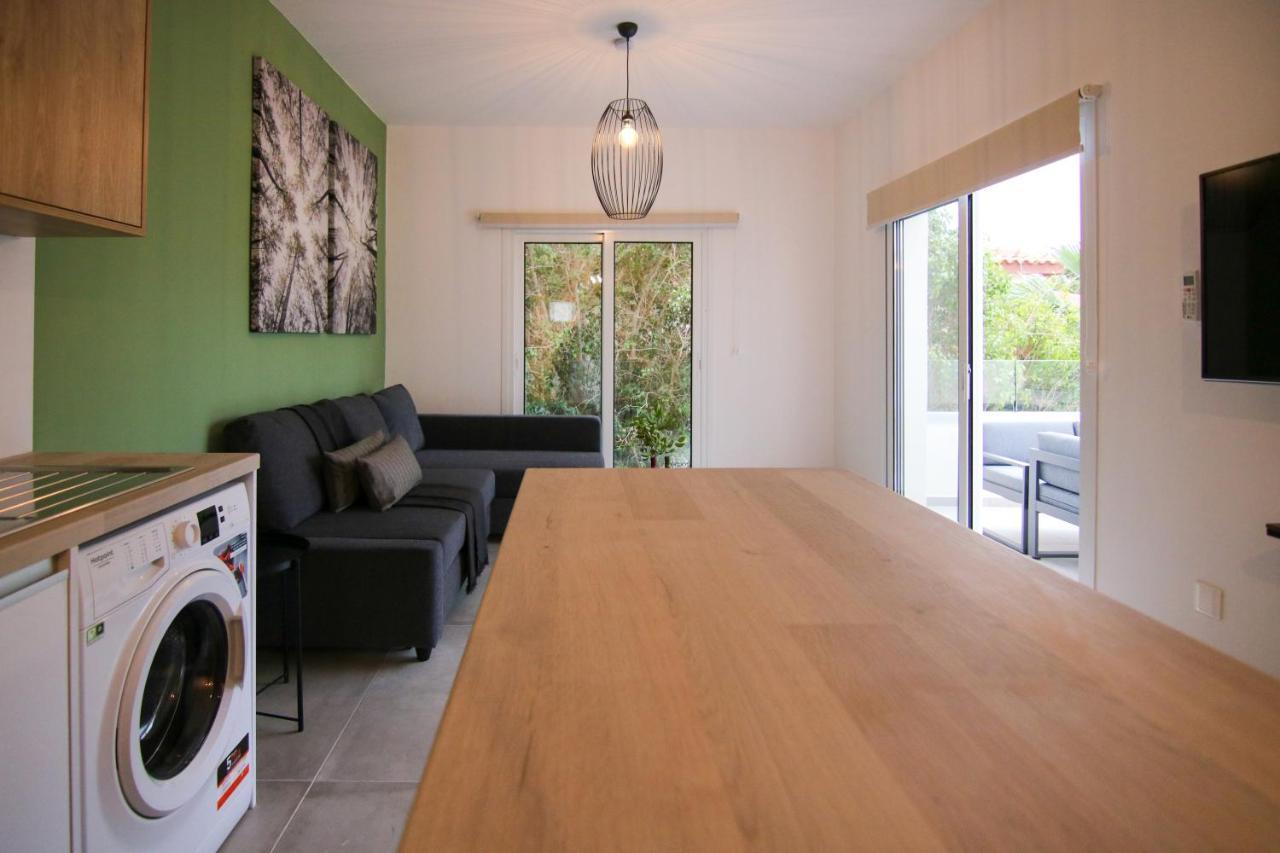 パ フォスPhaedrus Living: Seaside Modern Flat Limnaria 123アパートメント エクステリア 写真